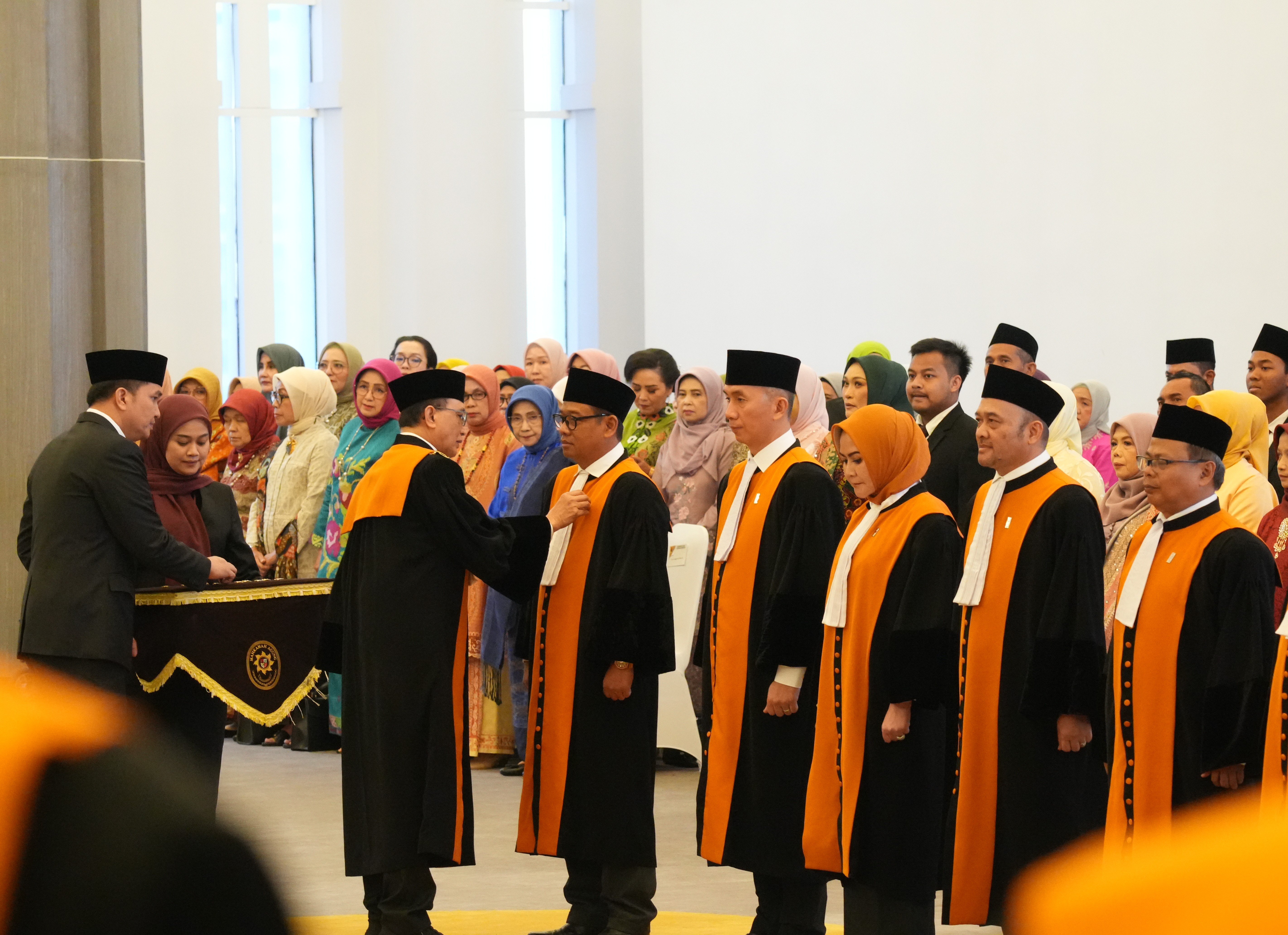 Perkuat Lembaga Peradilan, Ketua MA Lantik 11 Hakim Agung dan 3 Hakim Ad Hoc