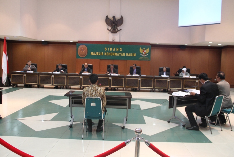 Sidang MKH Hakim PA Labuha